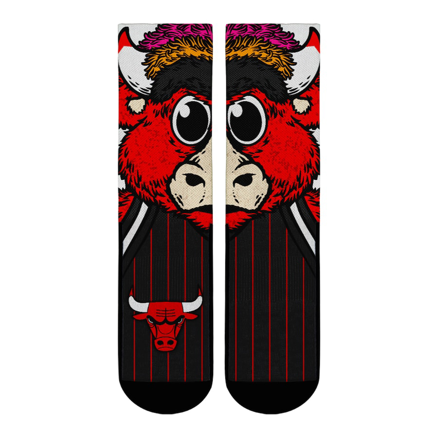 chicago-bulls-mascot-socks