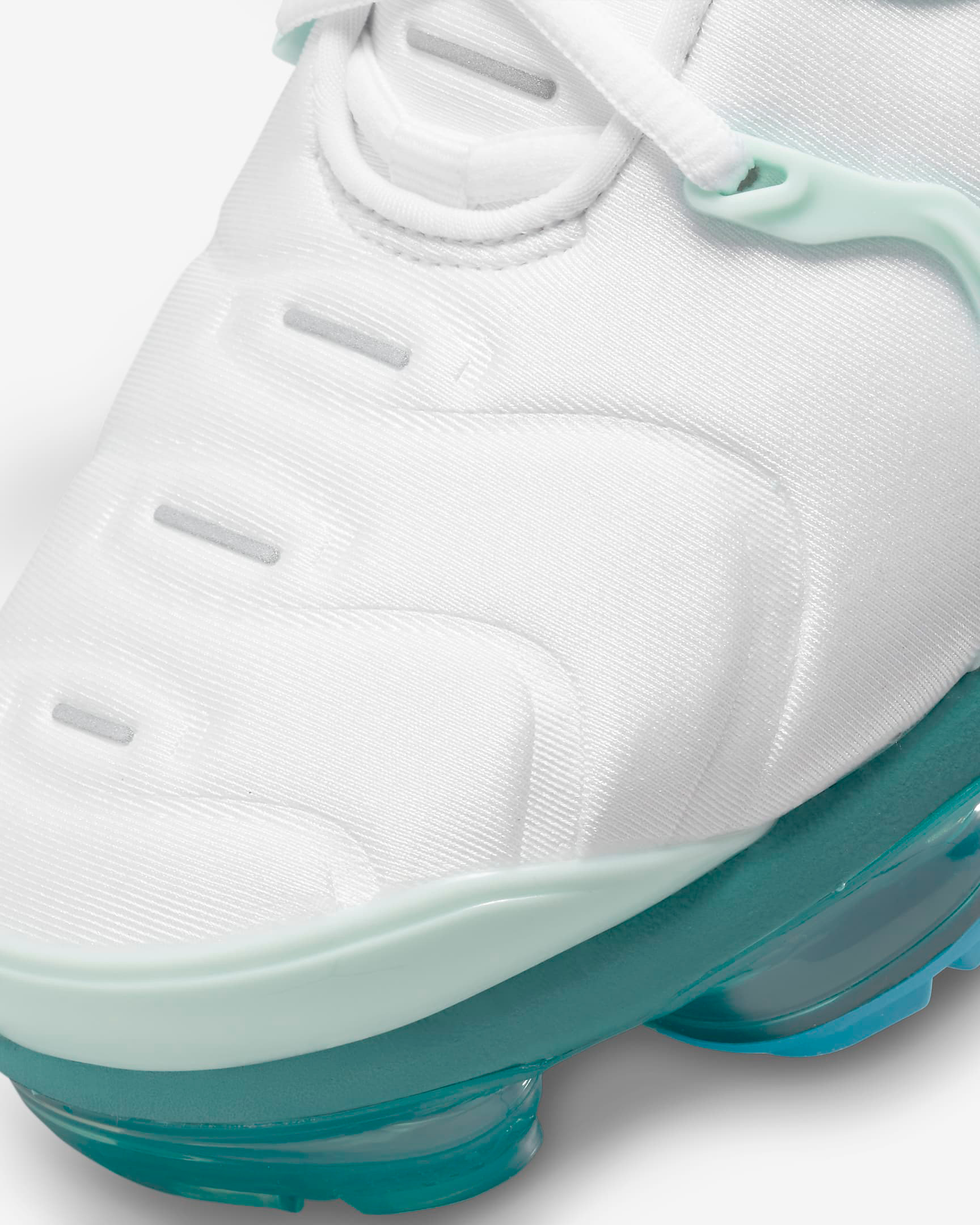 nike-air-vapormax-plus-white-mint-foam-washed-teal-siren-red-6