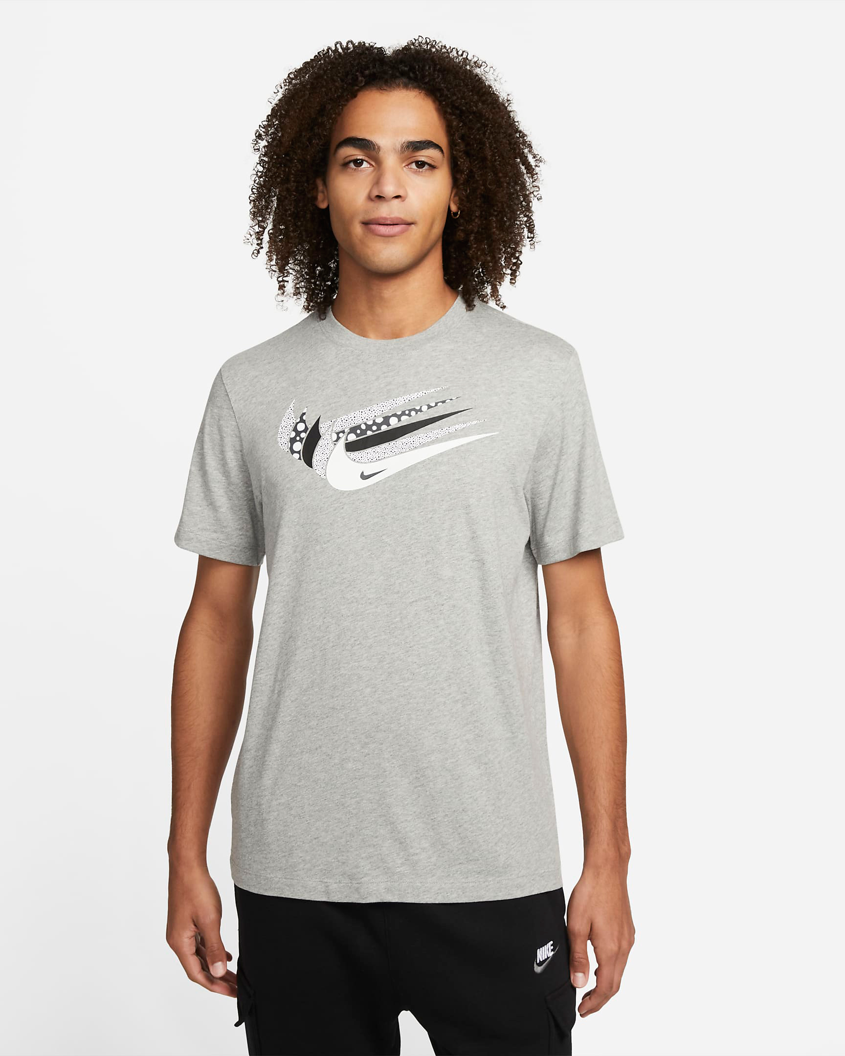 nike-sportswear-swoosh-t-shirt-grey