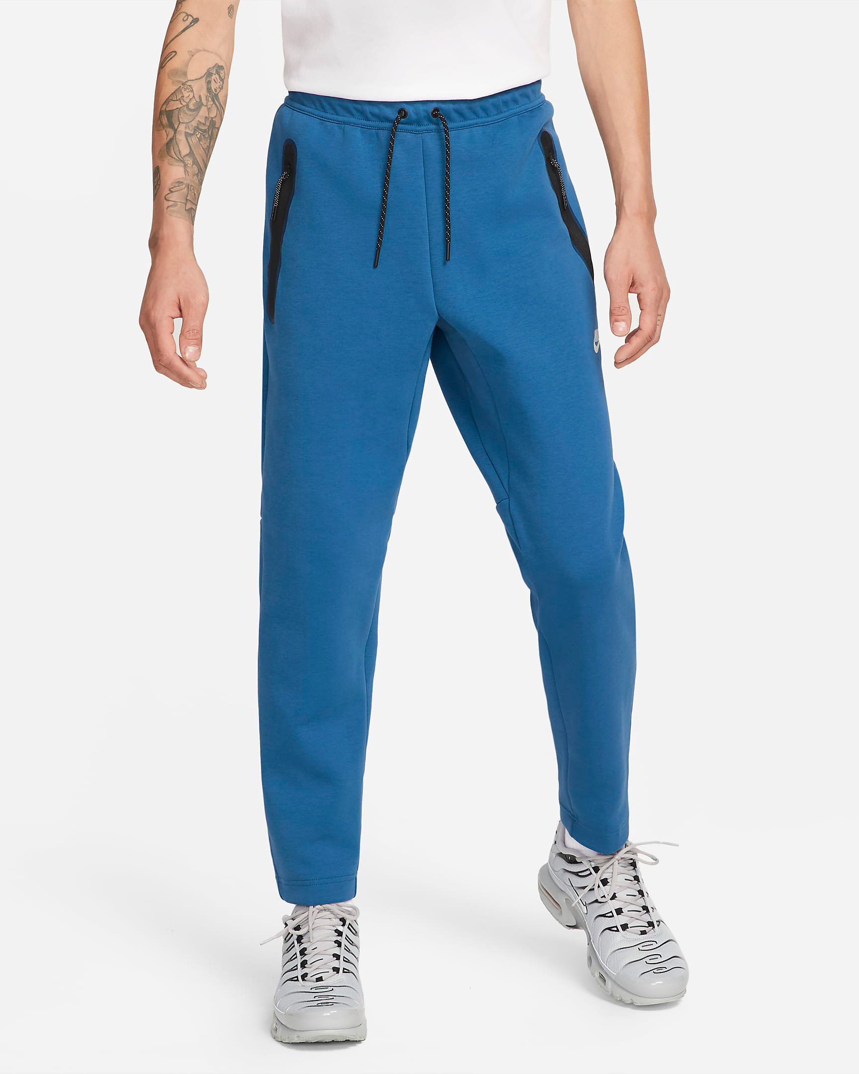 nike-tech-fleece-pants-dark-marina-blue