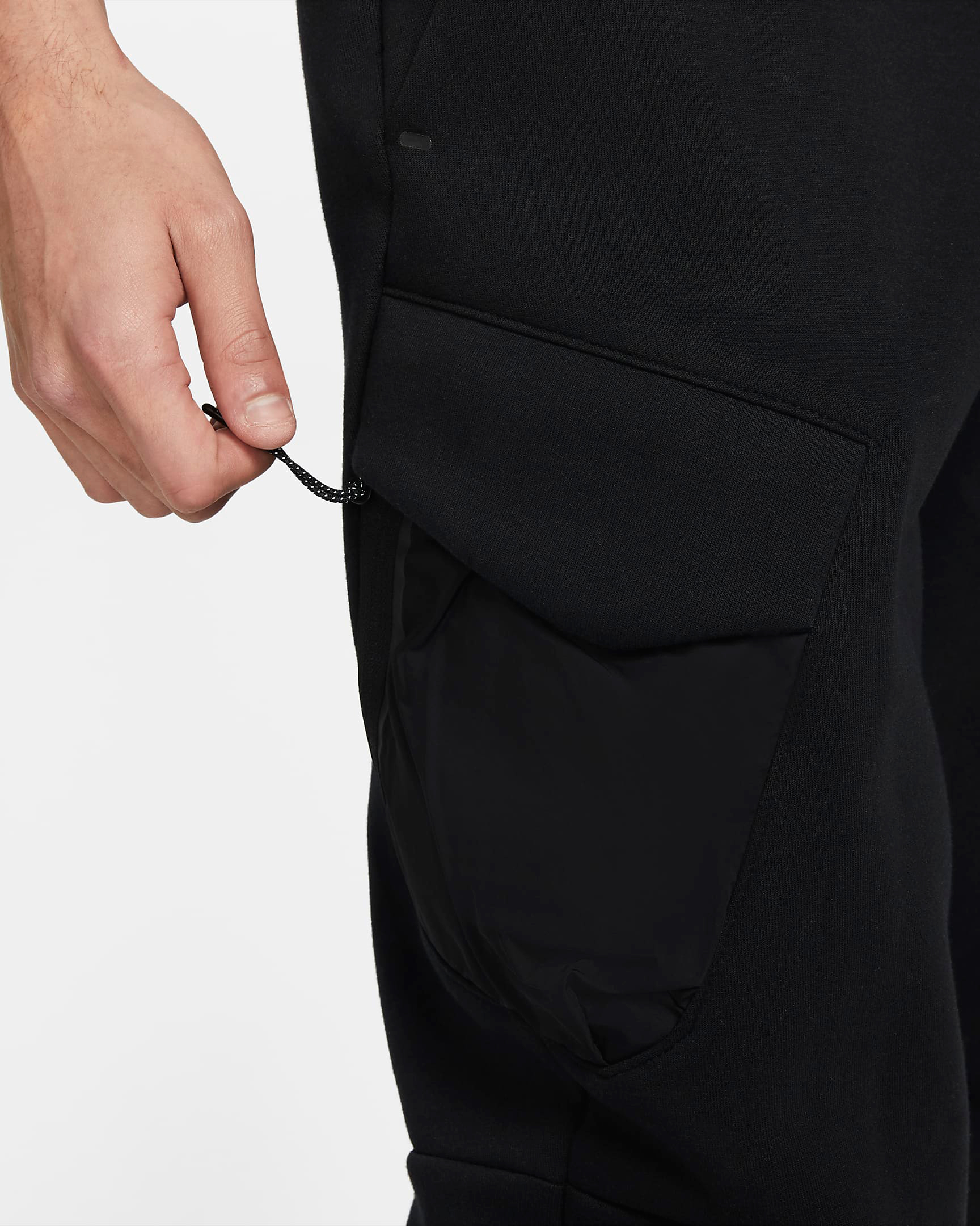 nike-tech-fleece-utility-pants-black-4