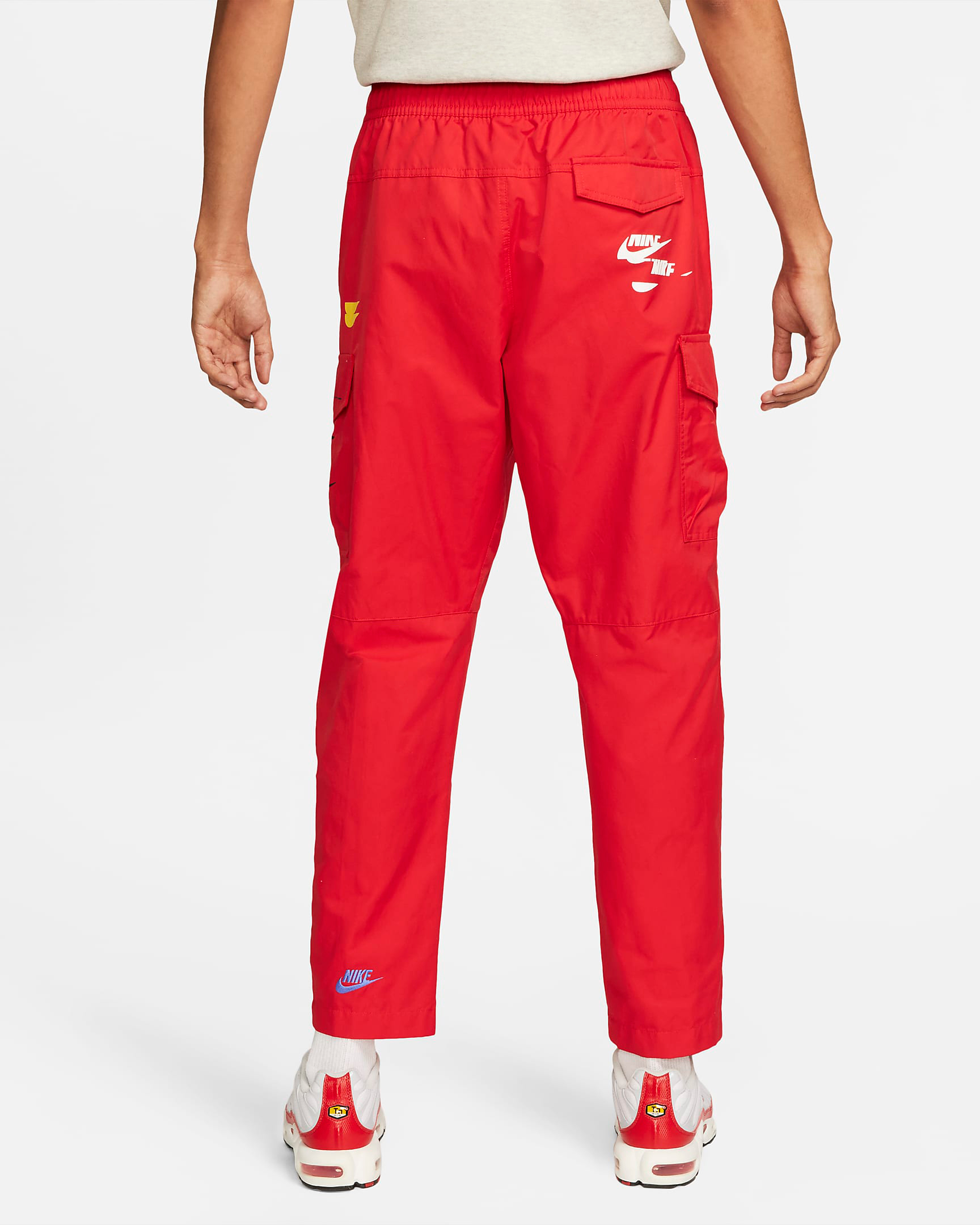 nike-university-red-essentials-windrunner-pants-2