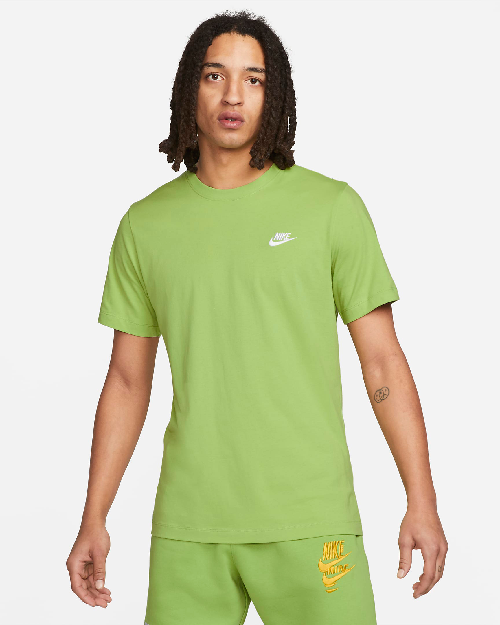 nike-vivid-green-club-t-shirt