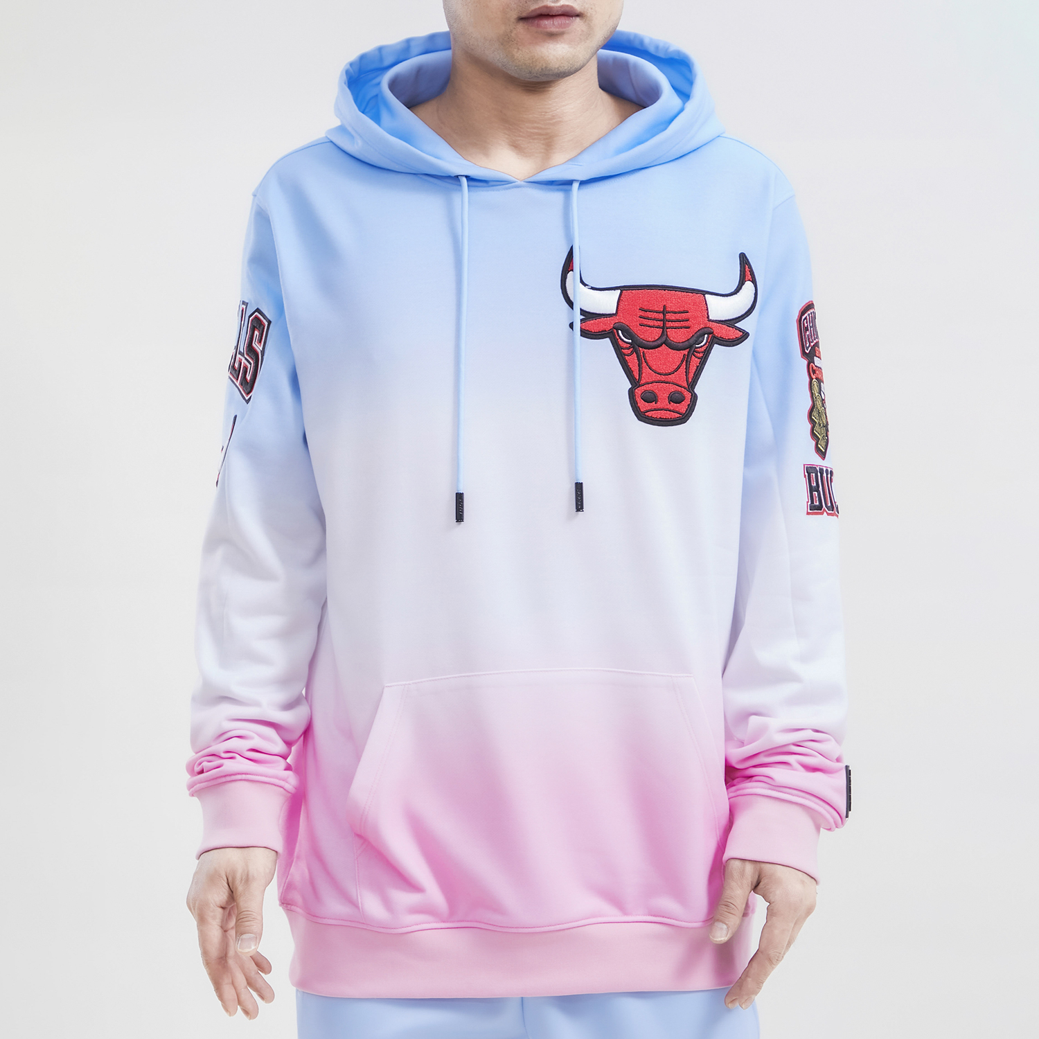 pro-standard-chicago-bulls-ombre-pink-blue-hoodie