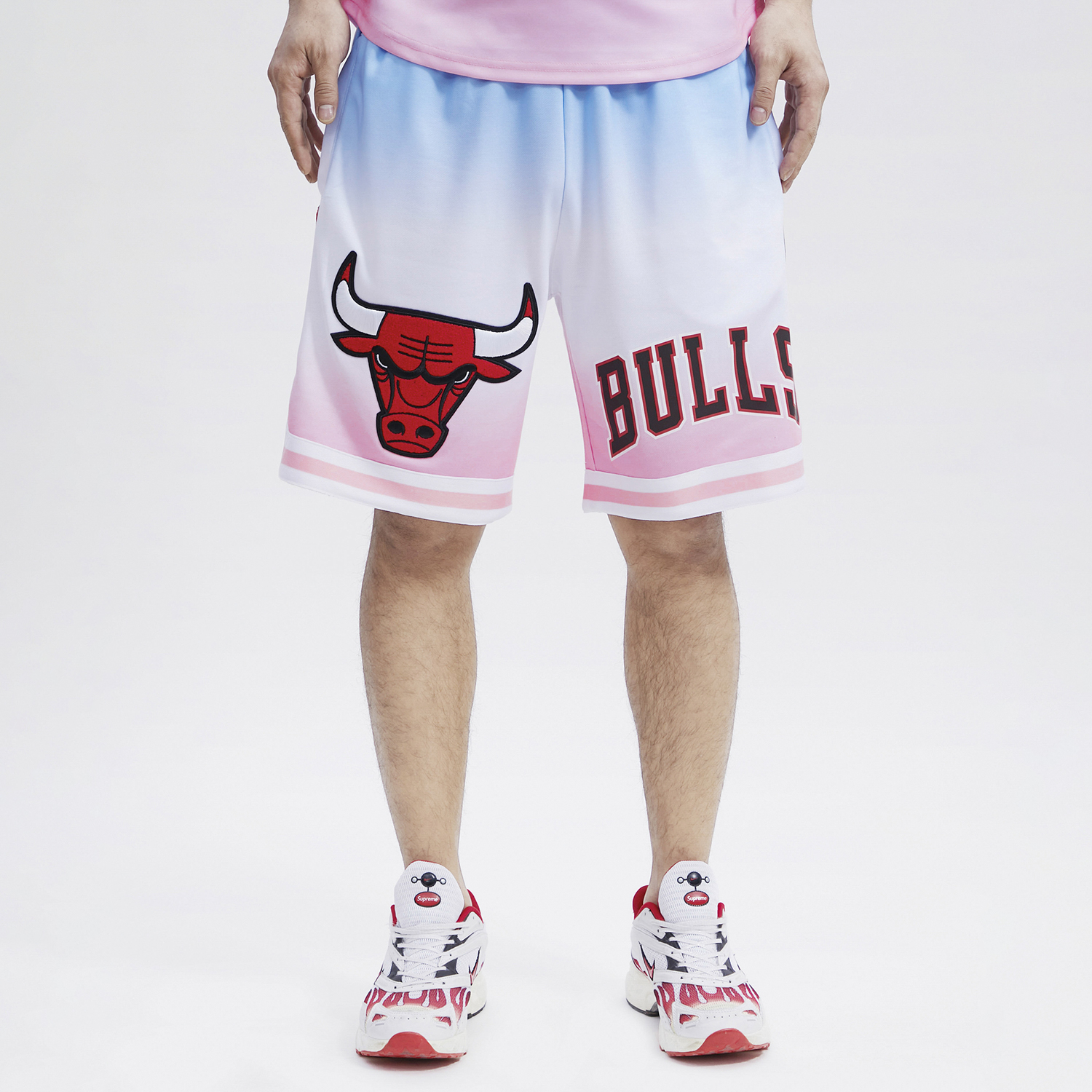 pro-standard-chicago-bulls-ombre-pink-blue-shorts
