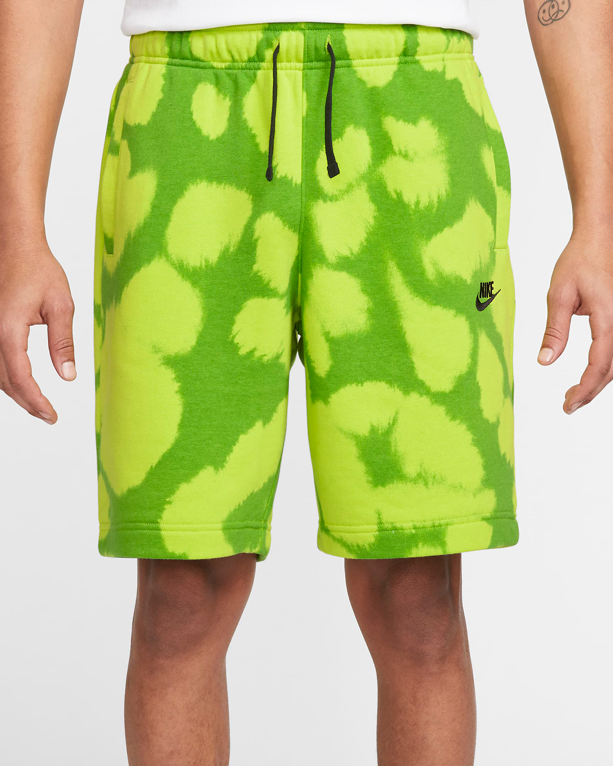 nike-sport-essentials-shorts-chlorophyll-vivid-green