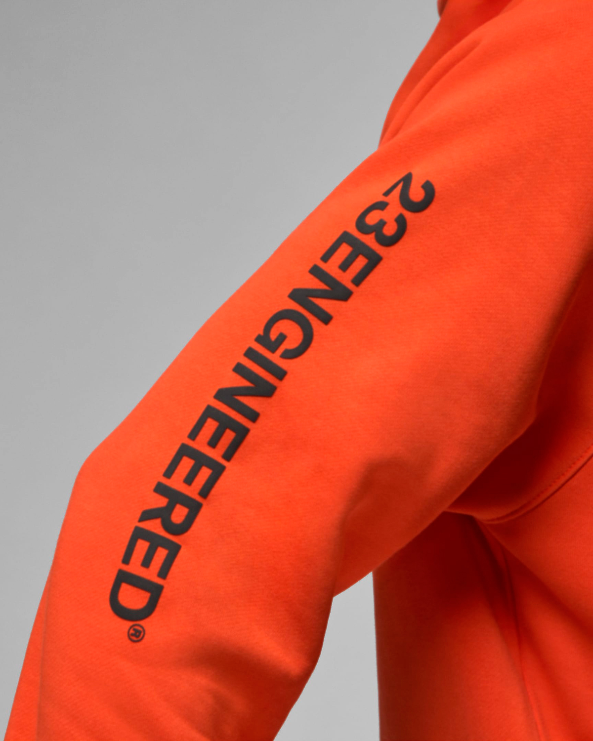 jordan-23-engineered-hoodie-orange-3