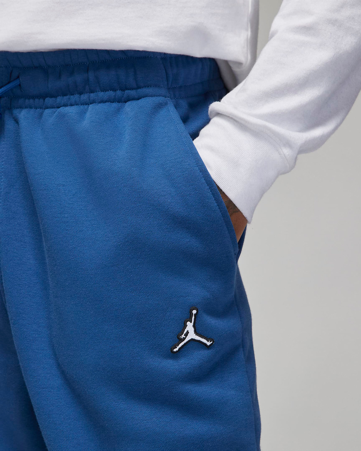 jordan-essential-fleece-pants-french-blue-2