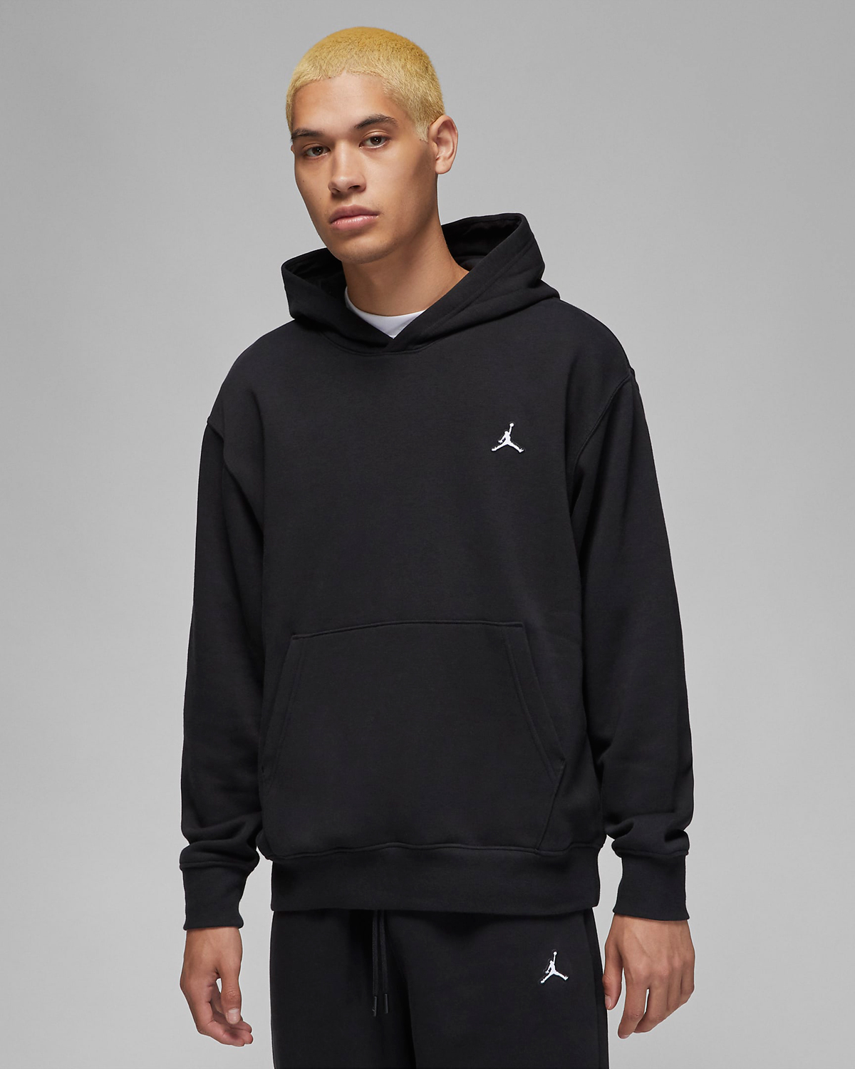 jordan-essential-fleece-pullover-hoodie-black-1