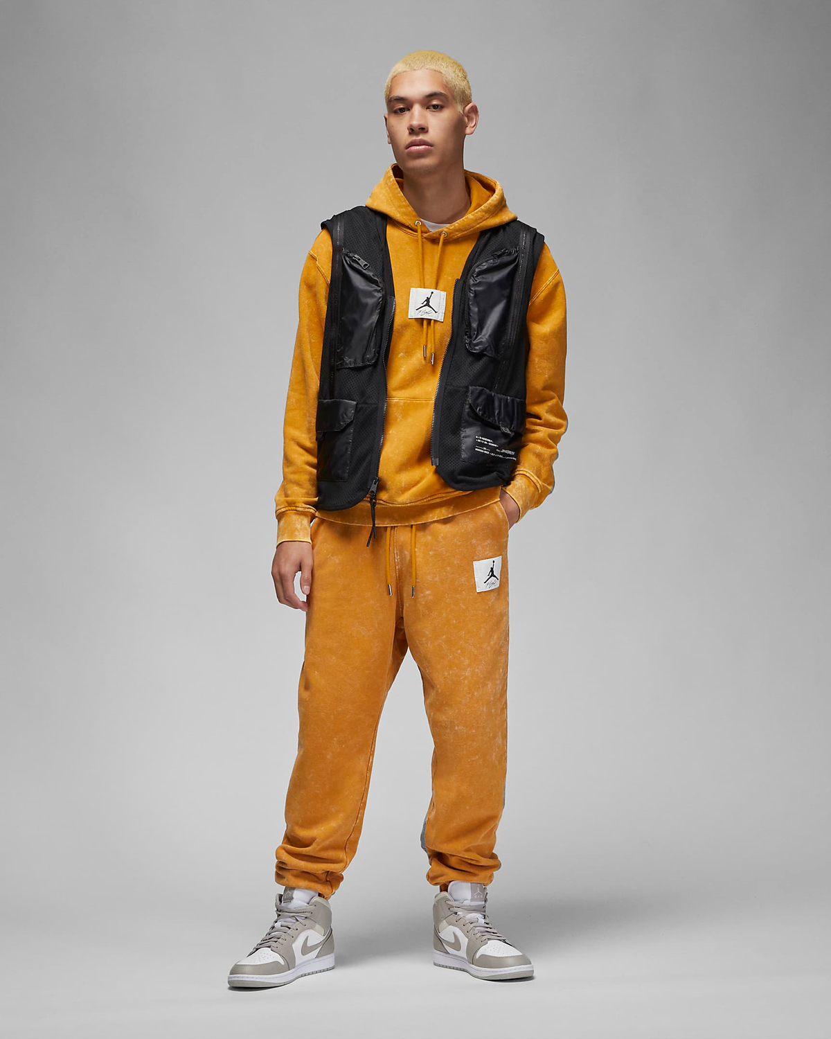 jordan-essential-washed-fleece-apparel-chutney