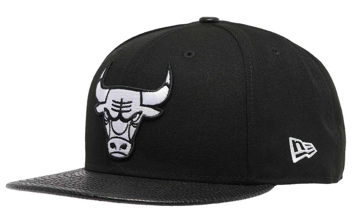 New-Era-Chicago-Bulls-Black-White-Snakeskin-Snapback-Hat-1