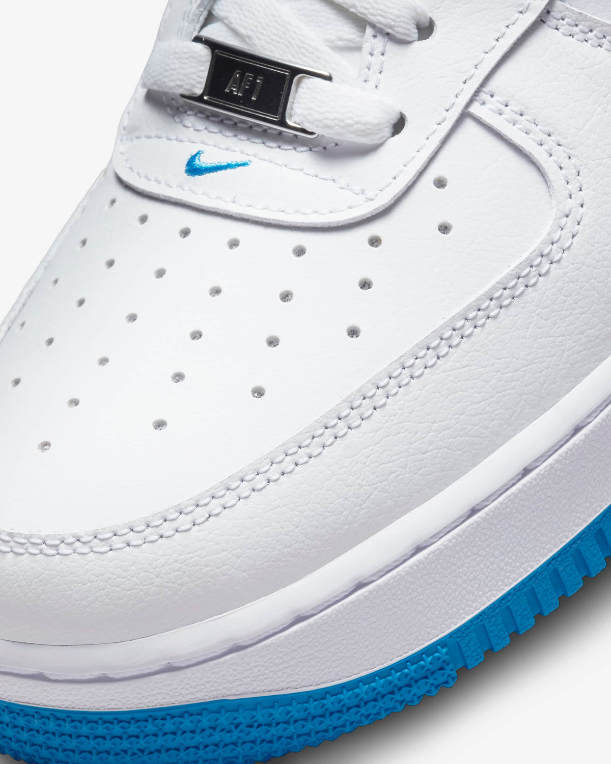 nike-air-force-1-low-white-light-photo-blue-7
