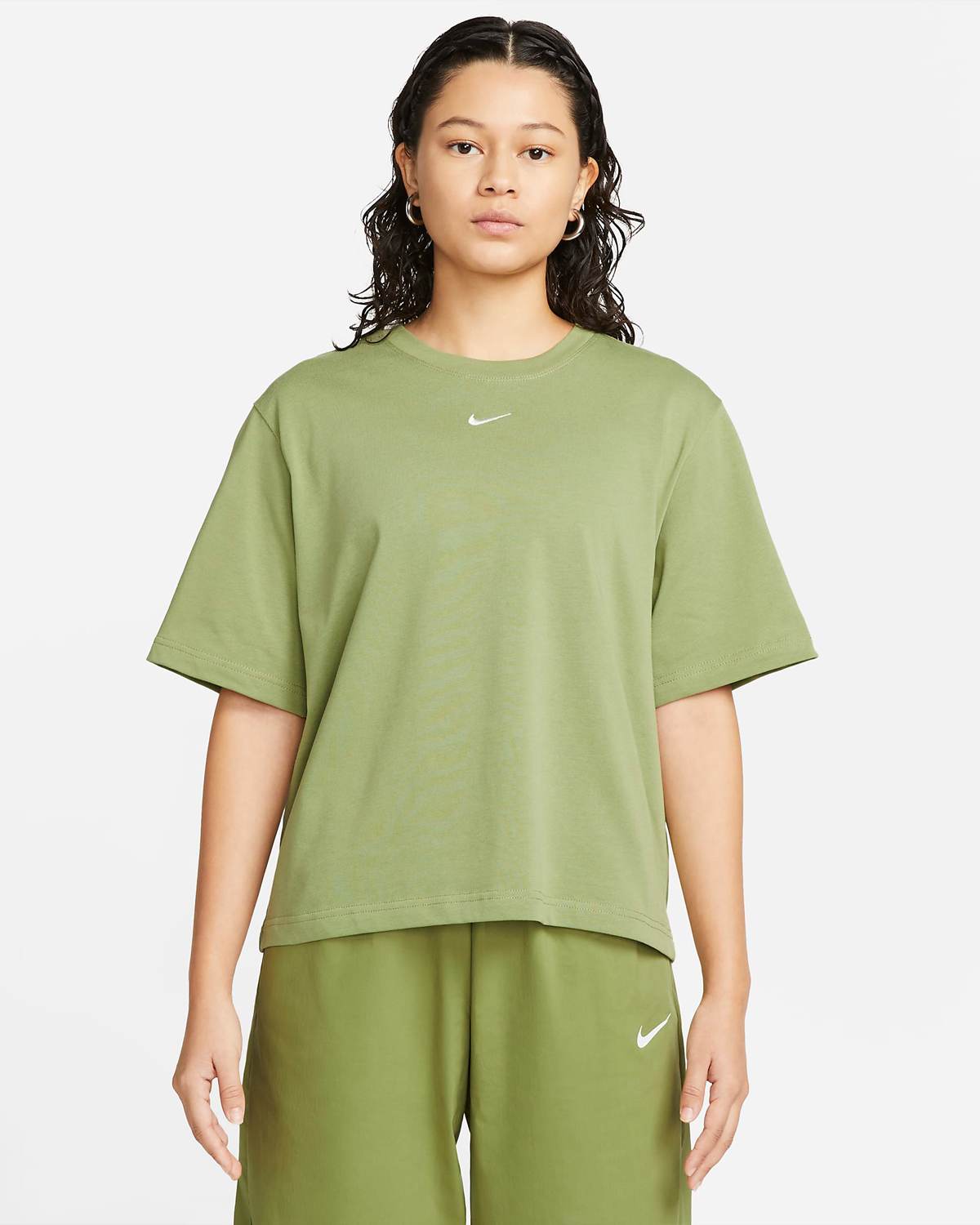 Nike-Sportswear-Essentials-Womens-Boxy-T-Shirt-Alligator