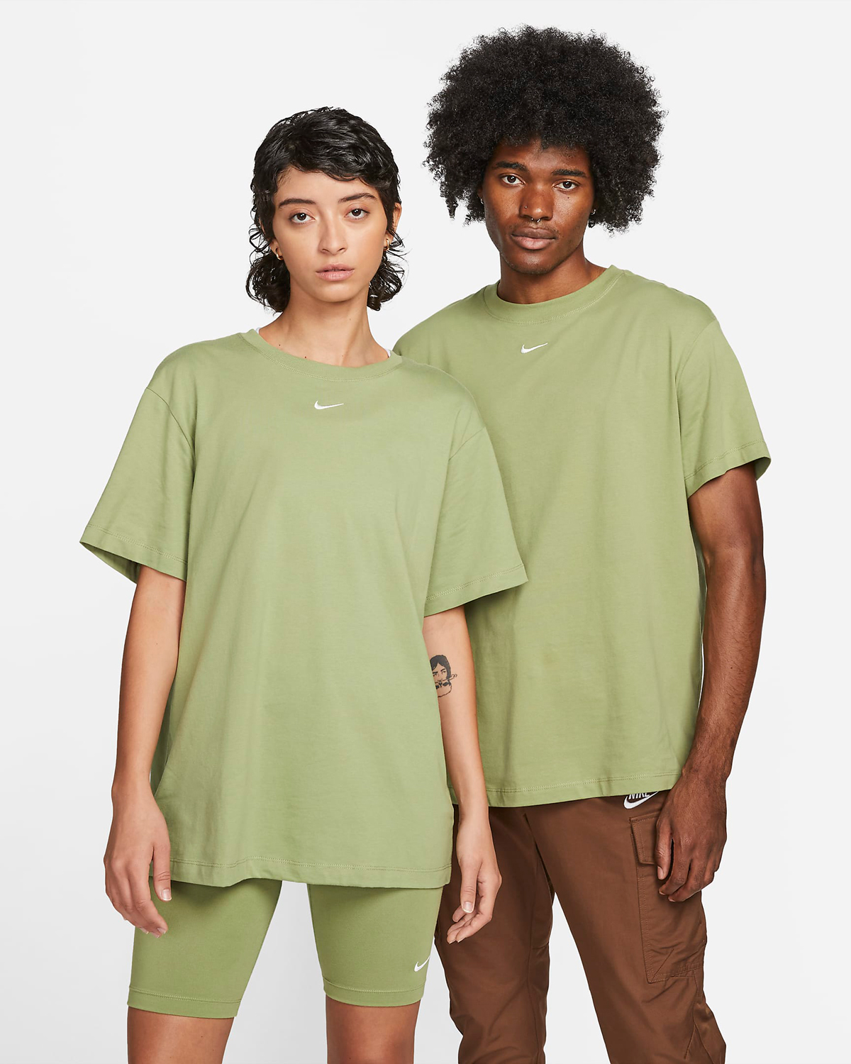 Nike-Sportswear-Sport-Essentials-T-Shirt-Alligator-Green