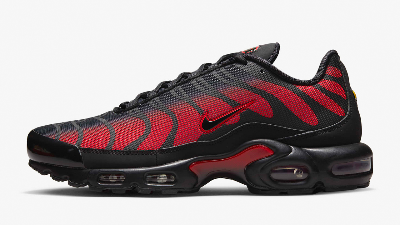 nike-air-max-plus-bred-university-red-black-release-date