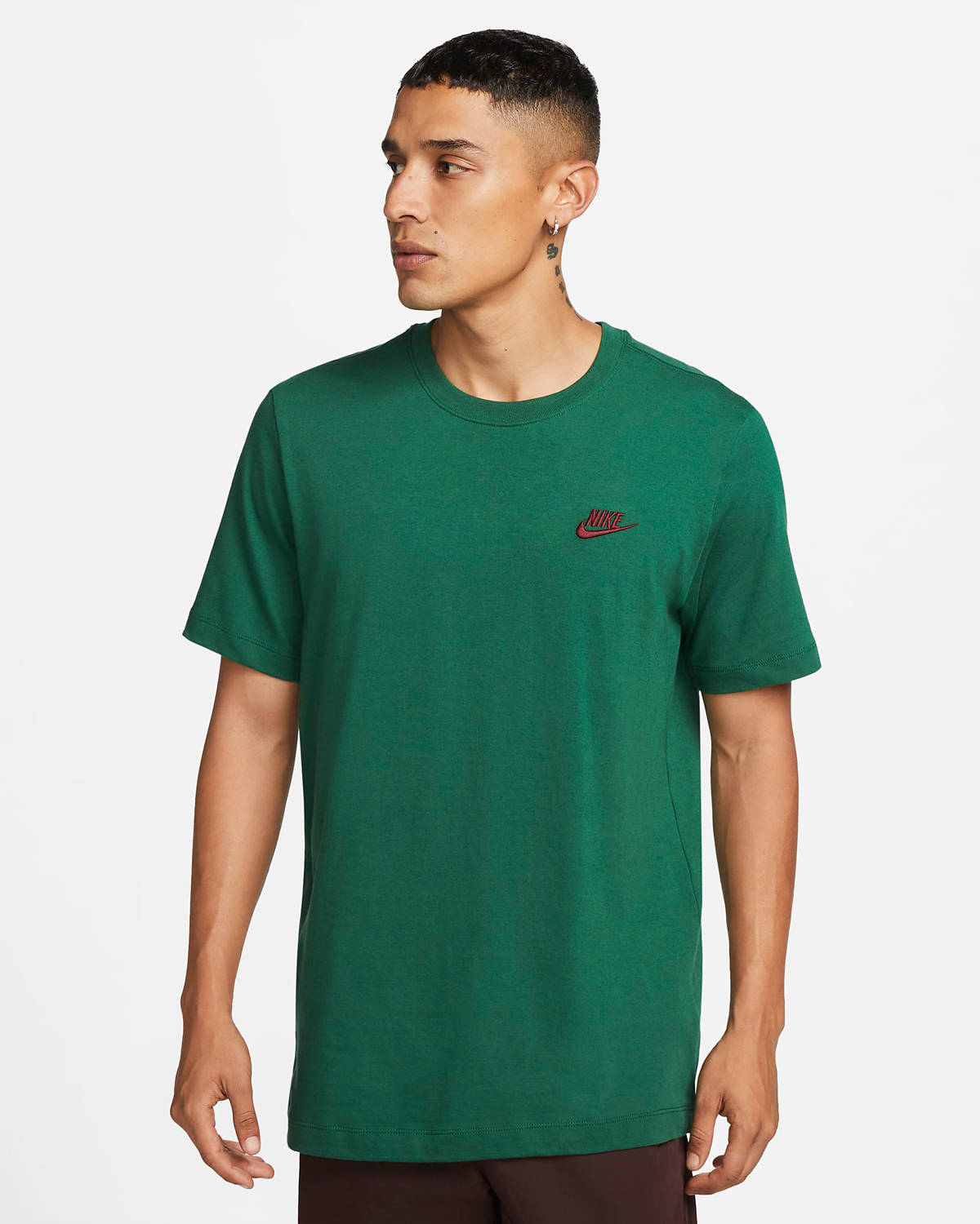 nike-club-t-shirt-gorge-green