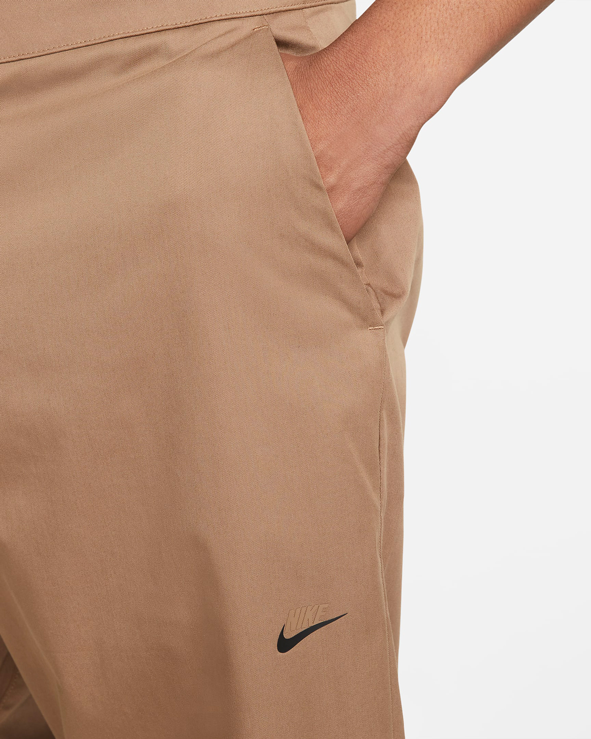 nike-sportswear-cropped-pants-archaeo-brown-2