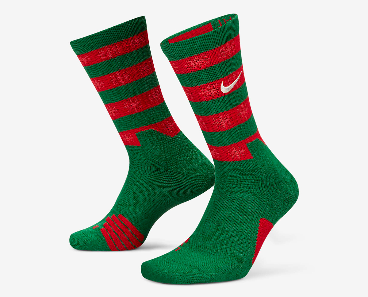 Nike-Christmas-Basketball-Socks-Green-Red