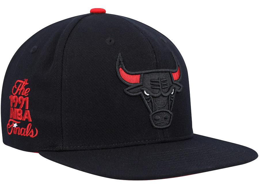 Chicago-Bulls-Born-and-Bred-Snapback-Hat