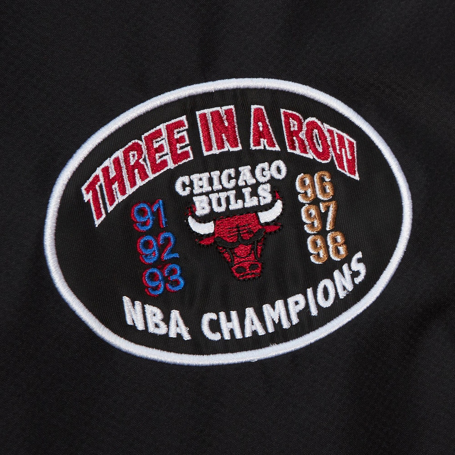 Chicago-Bulls-Mitchell-Ness-Team-Origins-Jacket-3