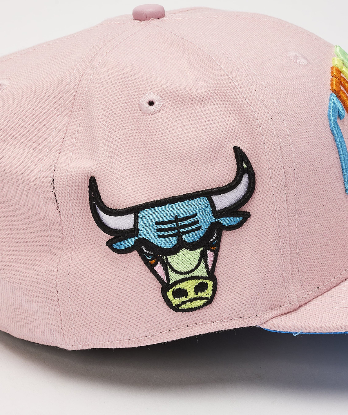 Chicago-Bulls-Pink-Neon-Pro-Standard-Hat-4
