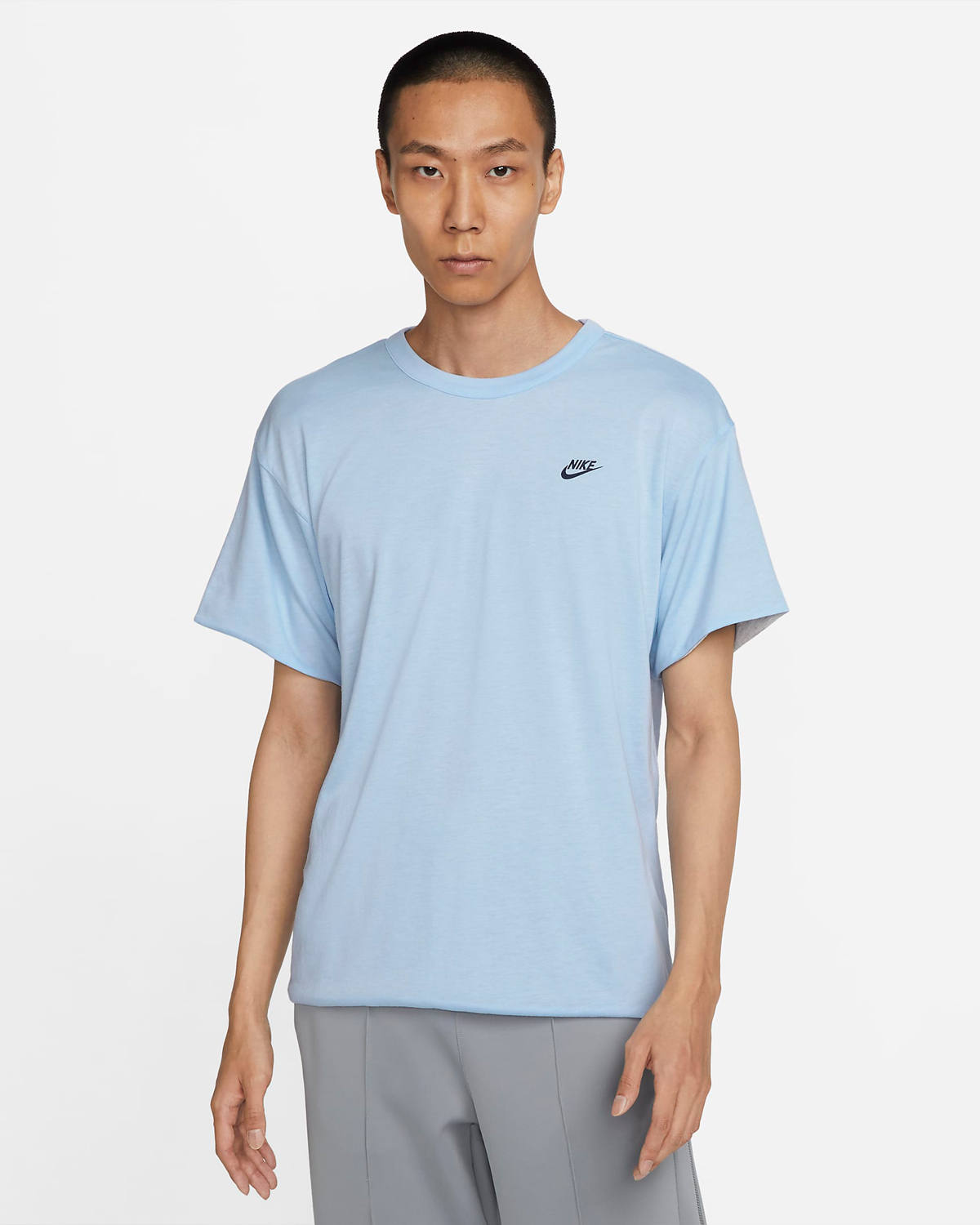 Nike-Sportswear-T-Shirt-Royal-Tint-1