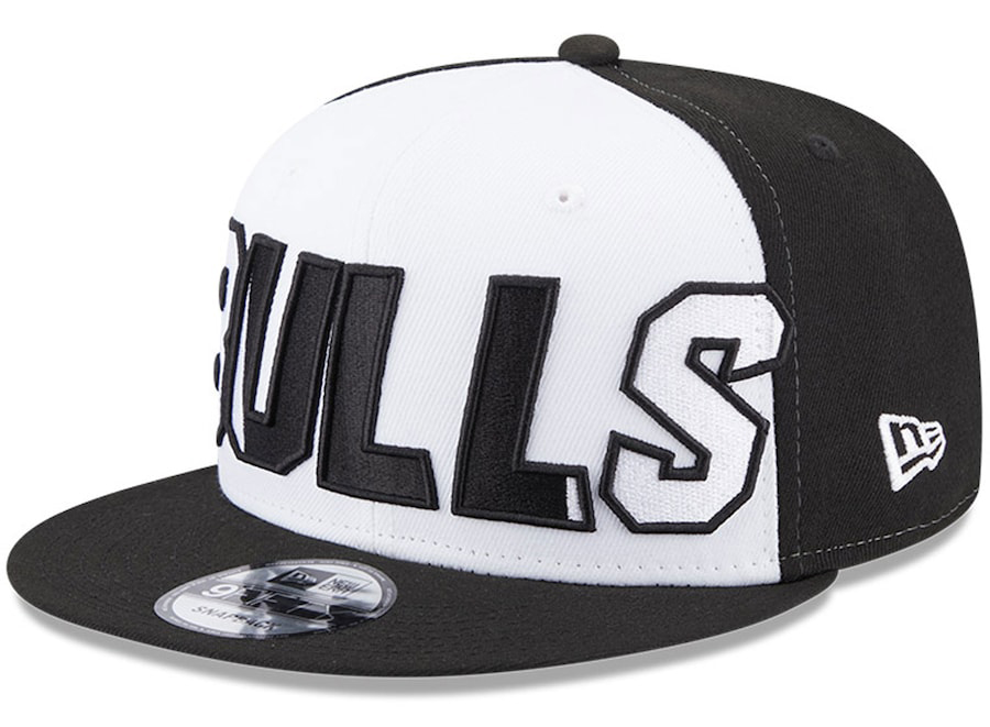 New-Era-Chicago-Bulls-2023-Back-Half-Black-White-Snapback-Hat-1