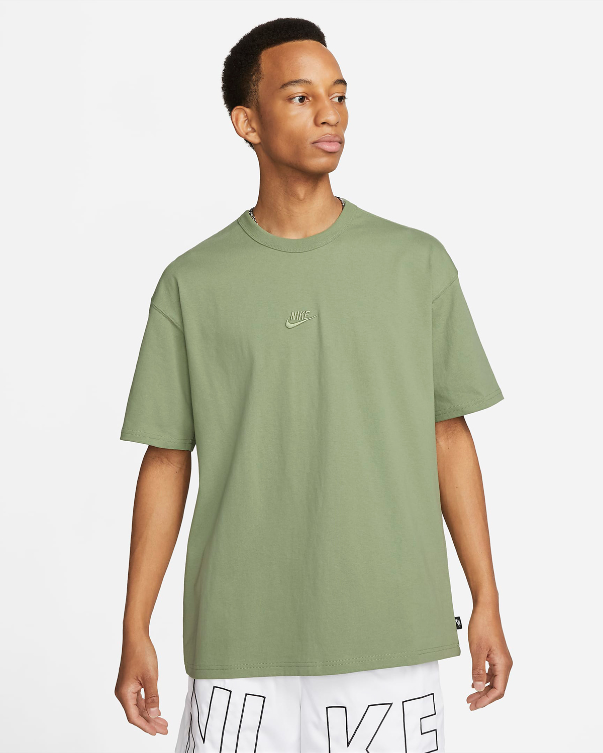 Nike-Sportswear-Premium-Essentials-T-Shirt-Oil-Green