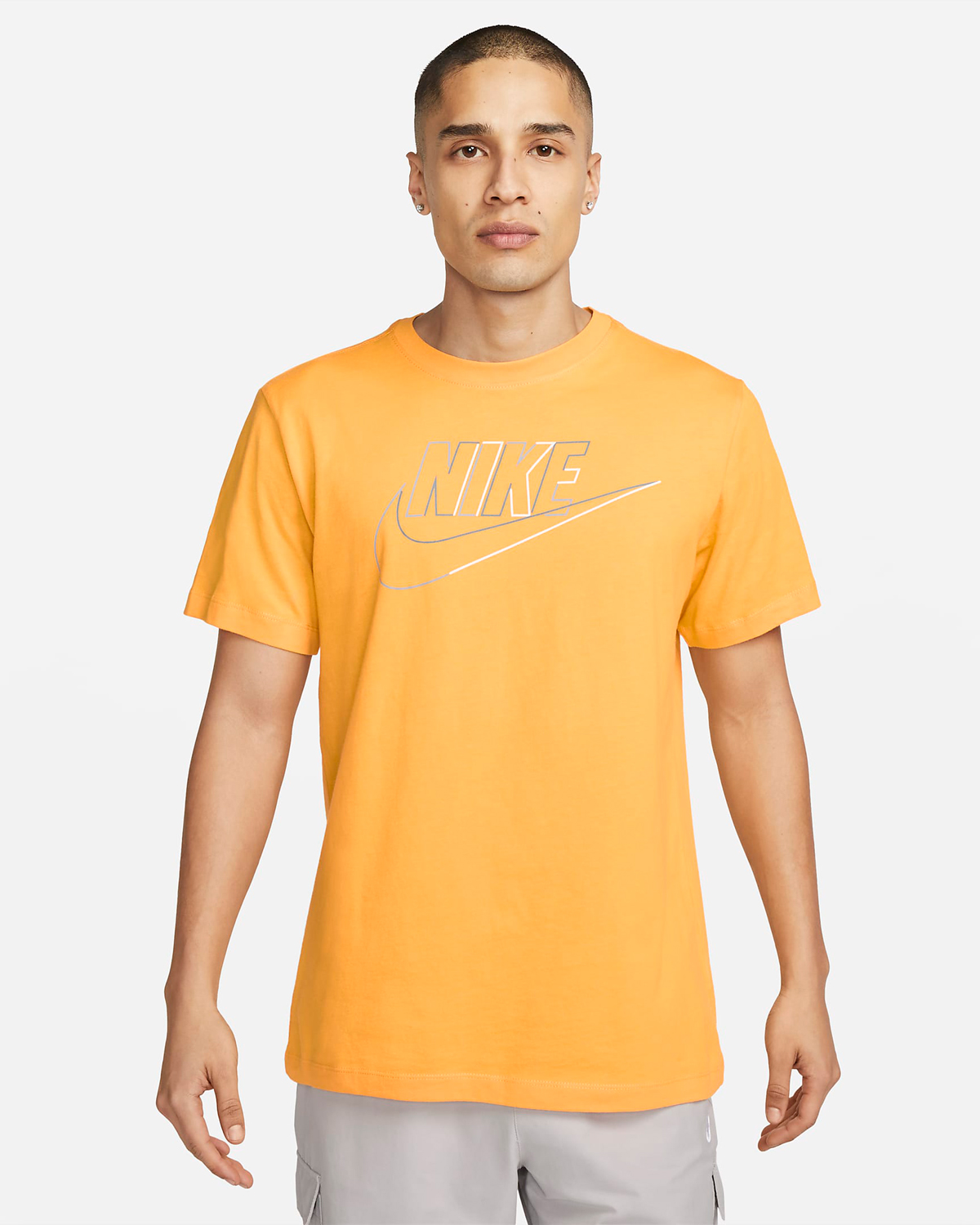 Nike-Sportswear-T-Shirt-University-Gold