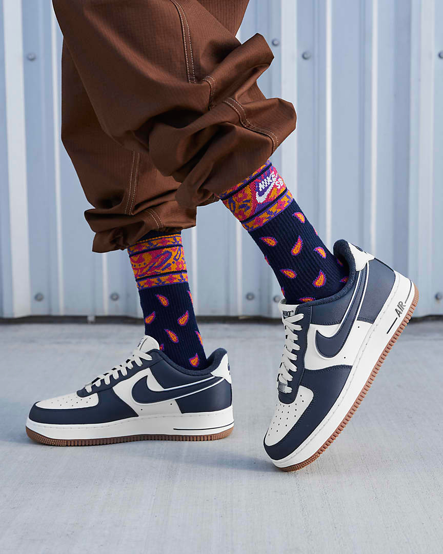 Nike Air Force 1 Low Sail Midnight Navy Brown Shirts Outfits