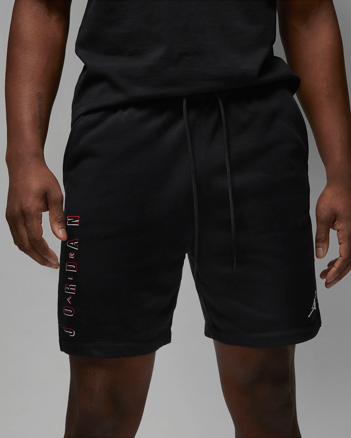 Jordan-Essentials-Shorts-Black-White-Red-3