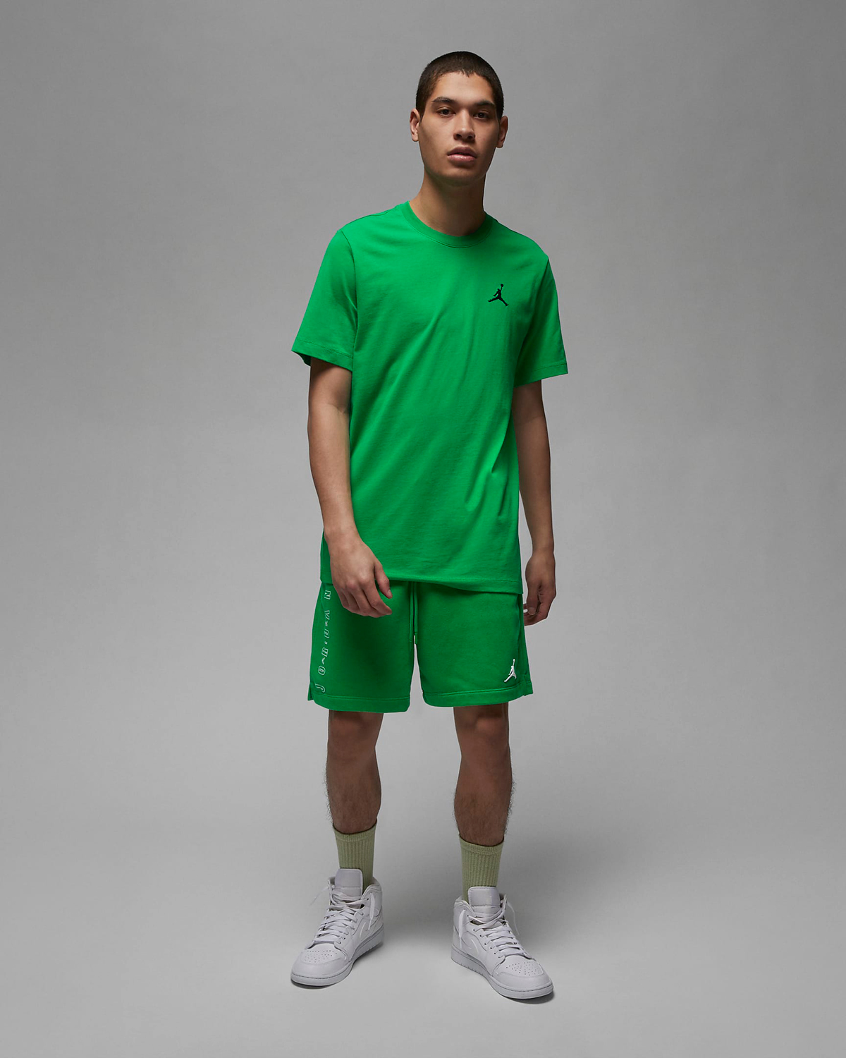 Jordan-Graphic-T-Shirt-Lucky-Green-Outfit