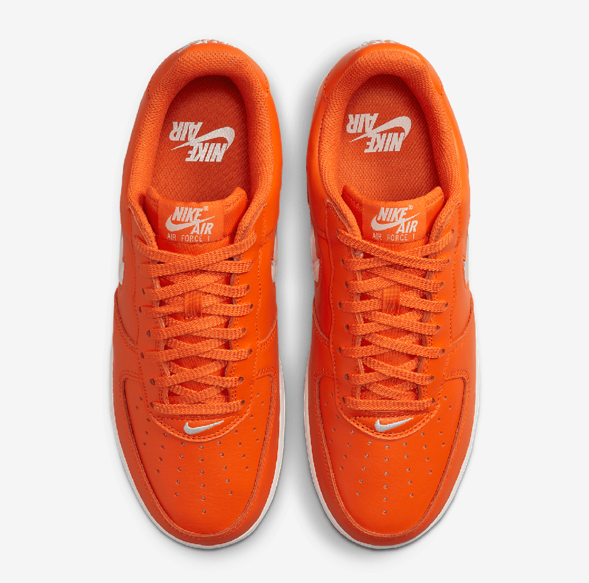 Nike-Air-Force-1-Low-Safety-Orange-3
