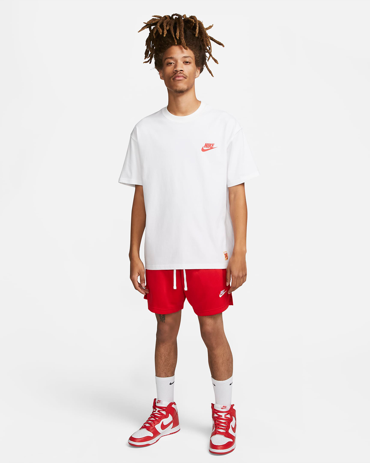 Nike-Club-Mesh-Flow-Shorts-University-Red-Outfit