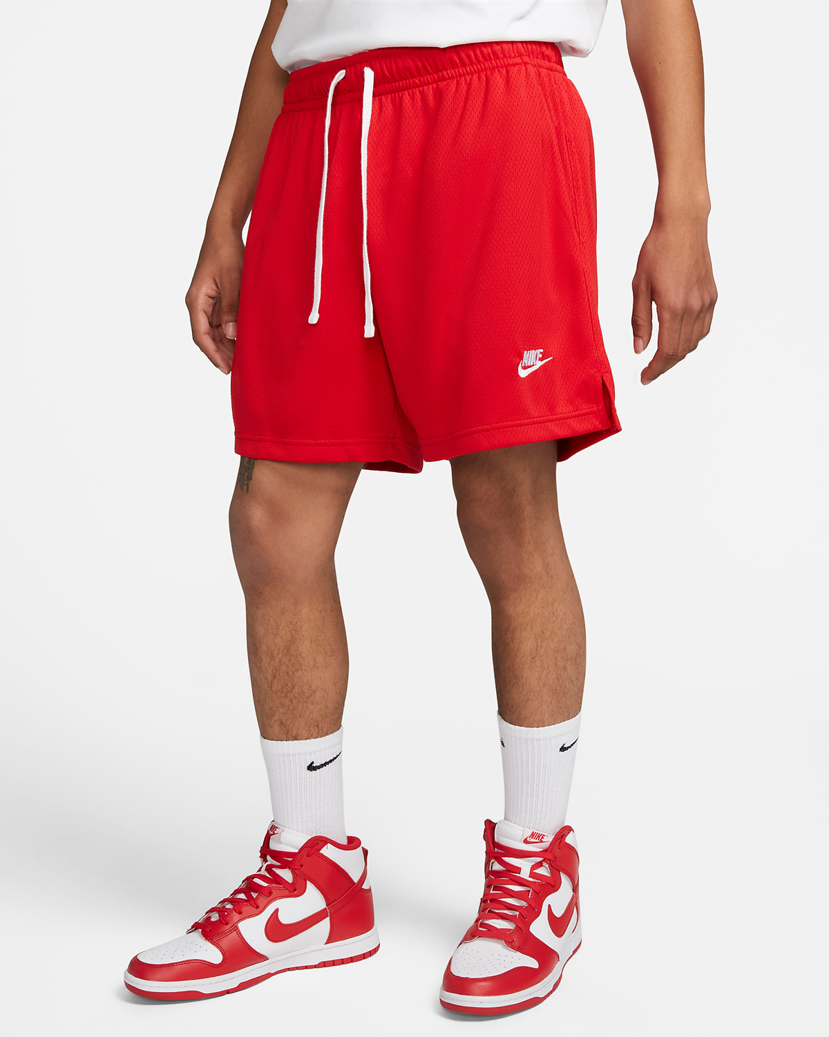 Nike-Club-Mesh-Flow-Shorts-University-Red