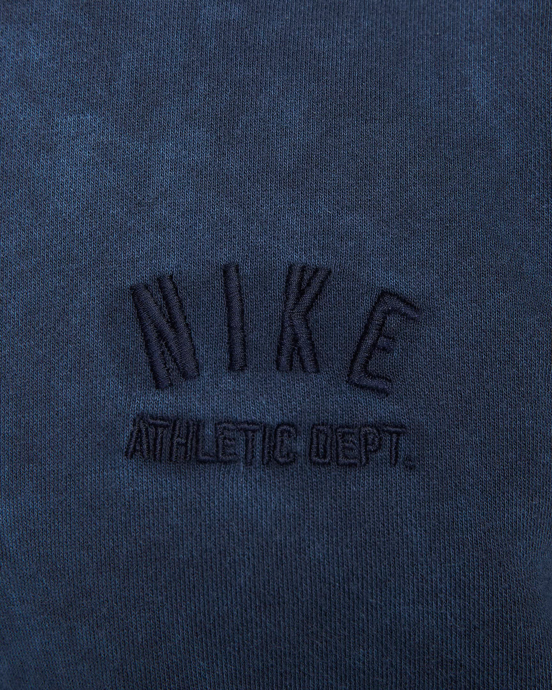 Nike-Sportswear-Club-Fleece-Sweatshirt-Obsidian-2