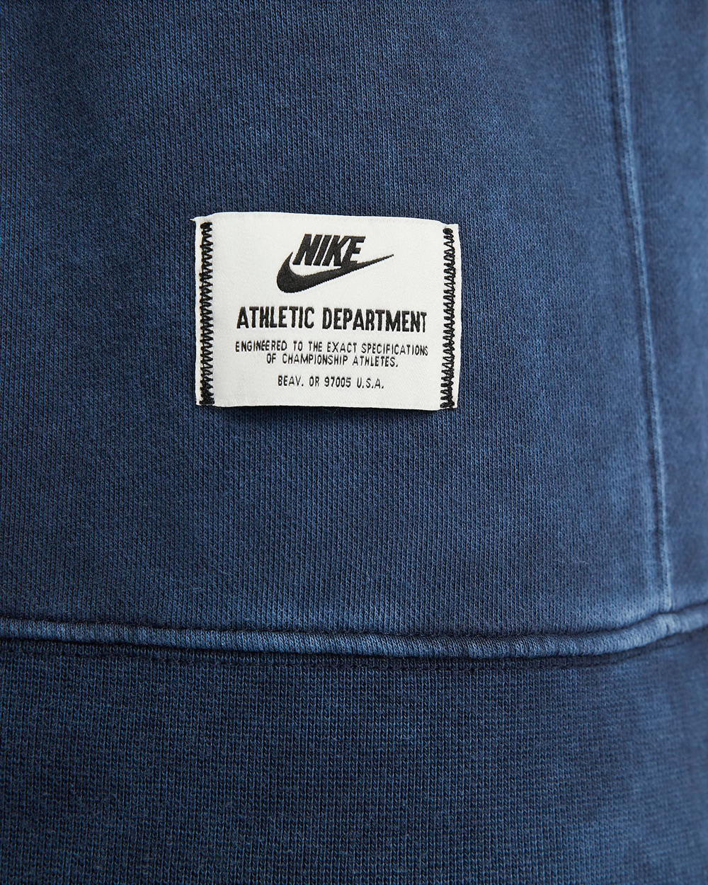 Nike-Sportswear-Club-Fleece-Sweatshirt-Obsidian-3