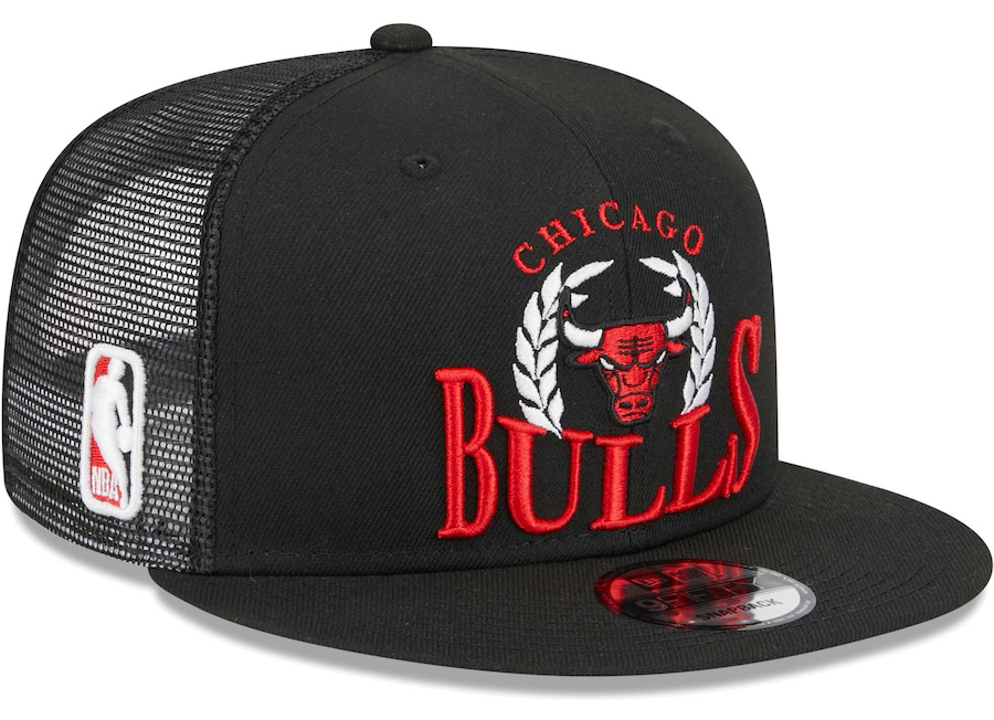 New-Era-Chicago-Bulls-Laurels-Trucker-Snapback-Hat-Black-Red-White-2