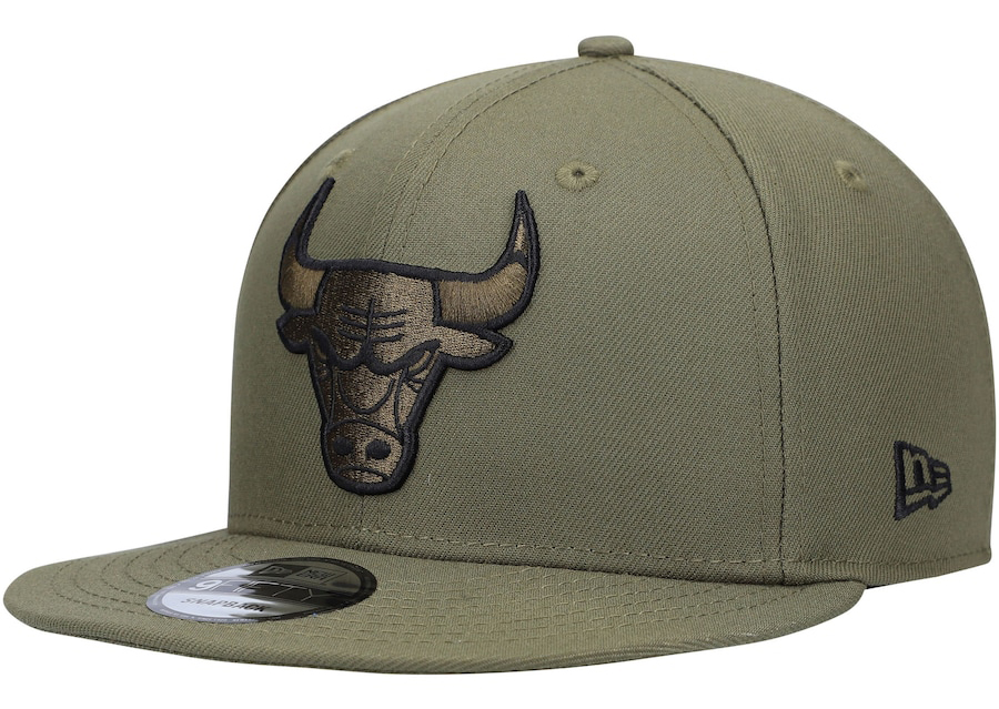 New-Era-Chicago-Bulls-Olive-Snapback-Hat-1