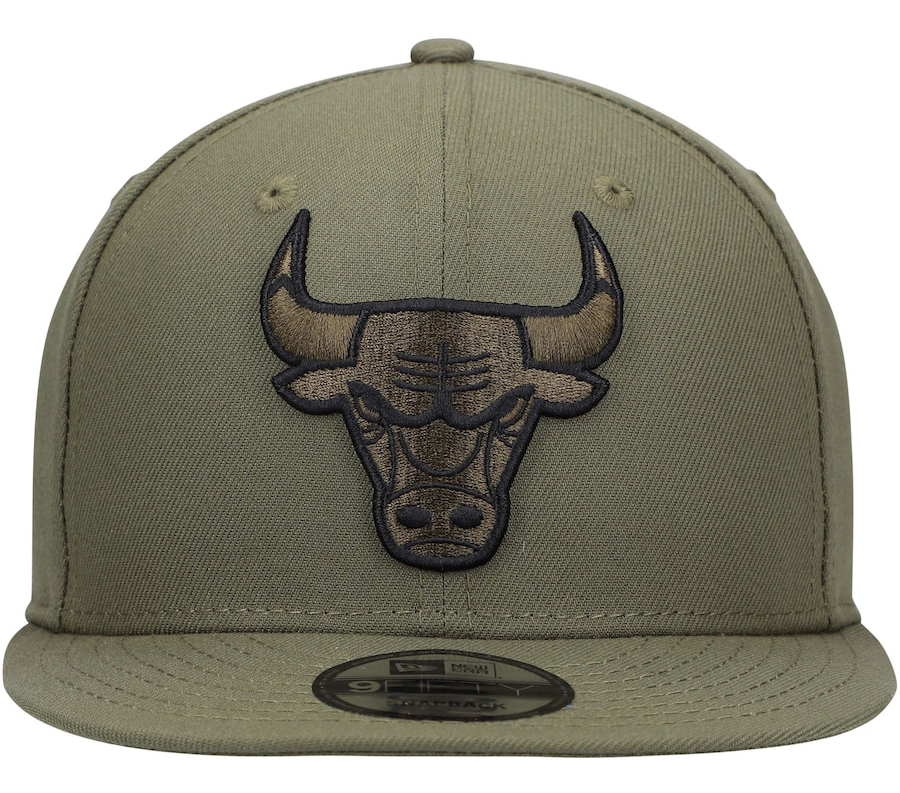 New-Era-Chicago-Bulls-Olive-Snapback-Hat-2