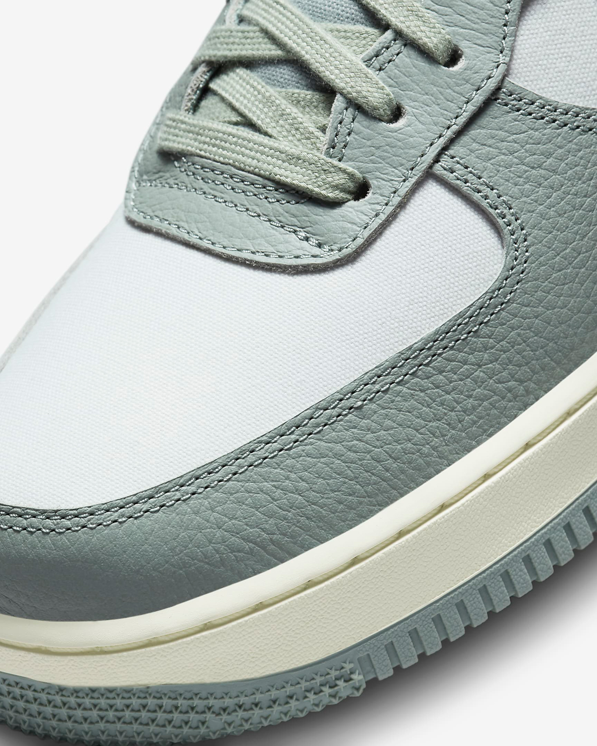 Nike-Air-Force-1-Low-Mica-Green-7