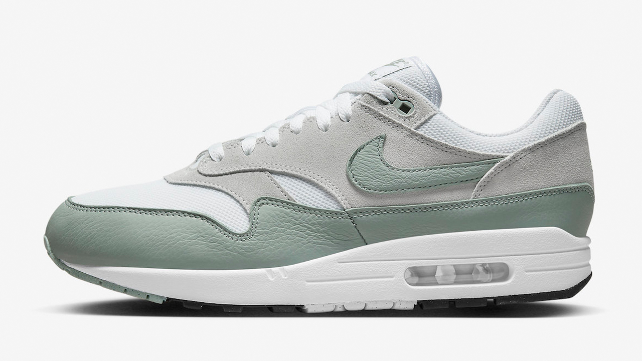 Nike-Air-Max-1-Mica-Green-Matching-Outfits