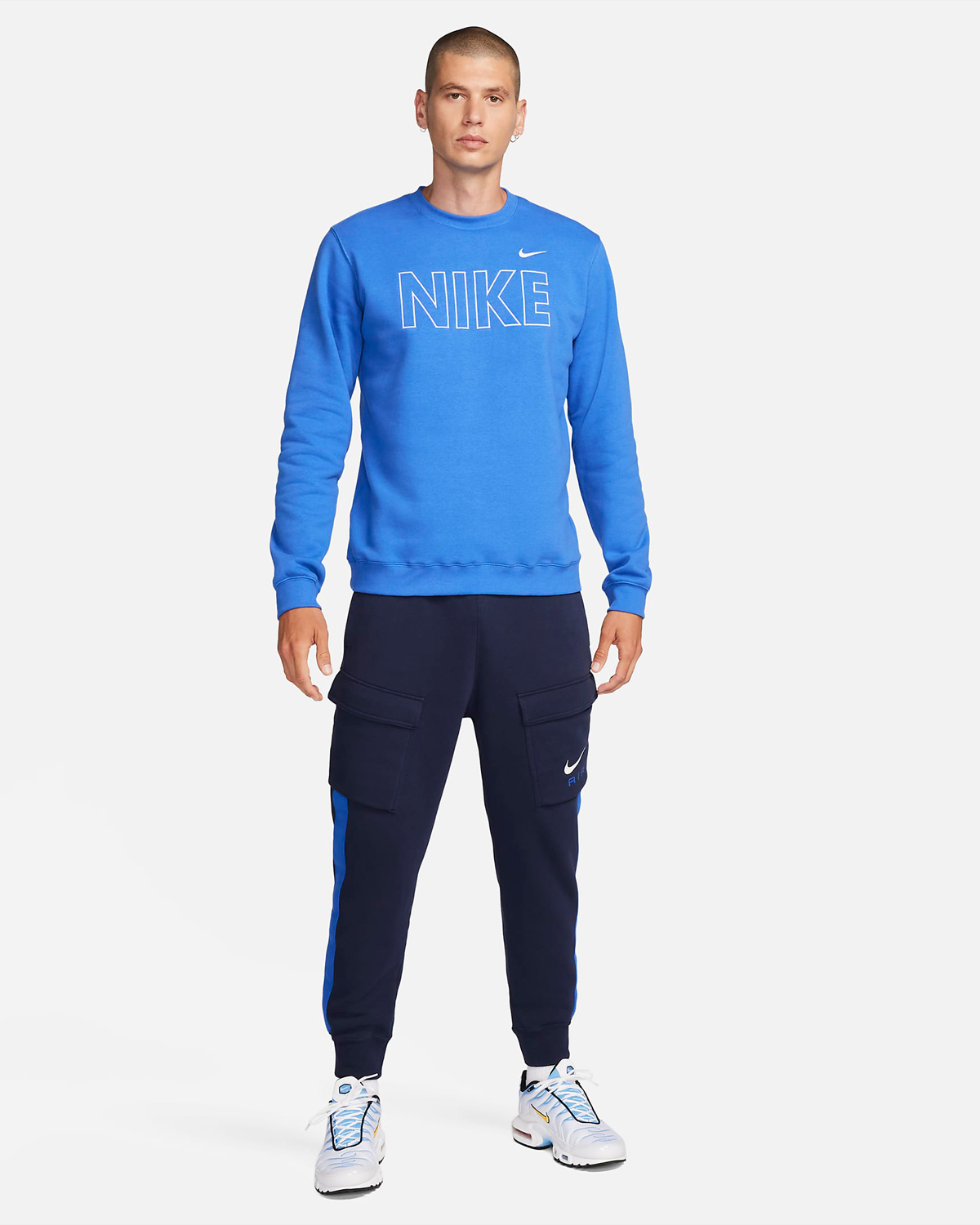 Nike-Sportswear-Club-Fleece-Crew-Neck-Sweatshirt-Game-Royal-Outfit