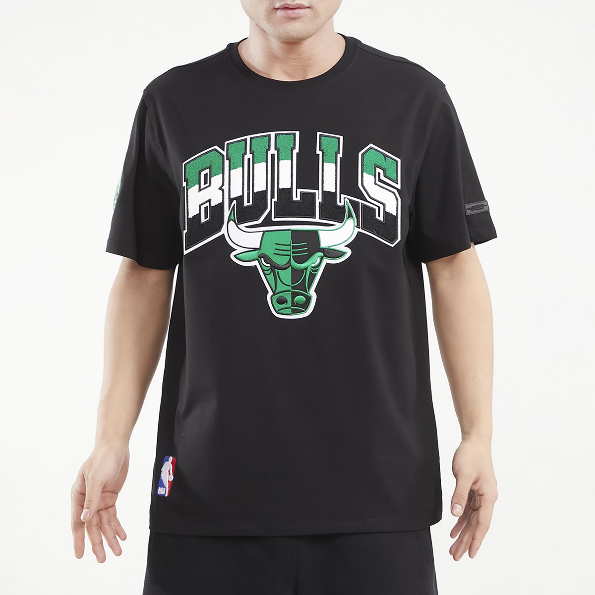 Chicago-Bulls-Lucky-Green-Pro-Standard-Shirt