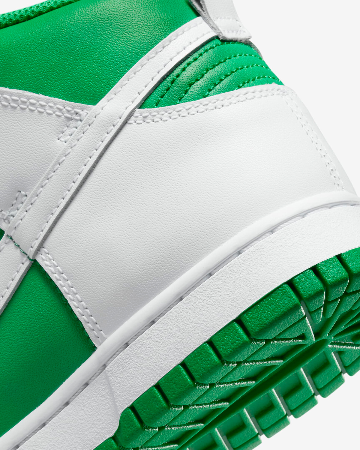 Nike-Dunk-High-Stadium-Green-Release-Date-8