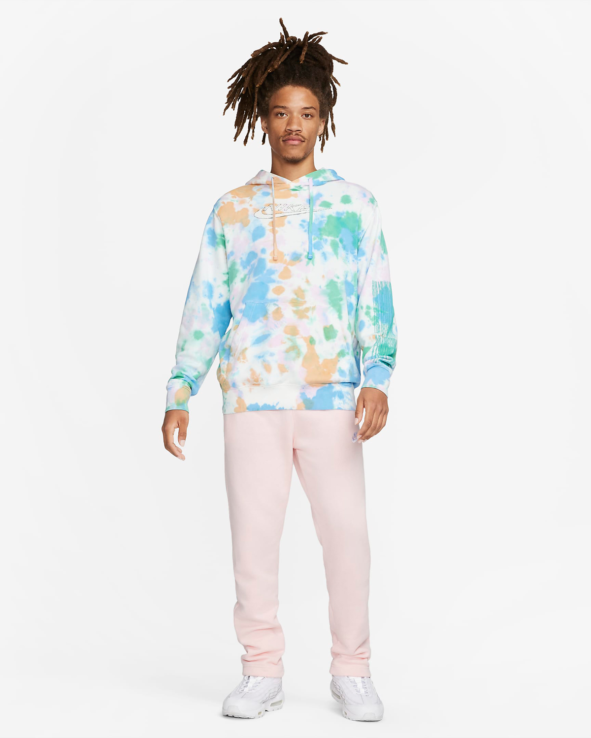 Nike-Sportswear-Club-Fleece-Pants-Pink-Bloom-Outfit
