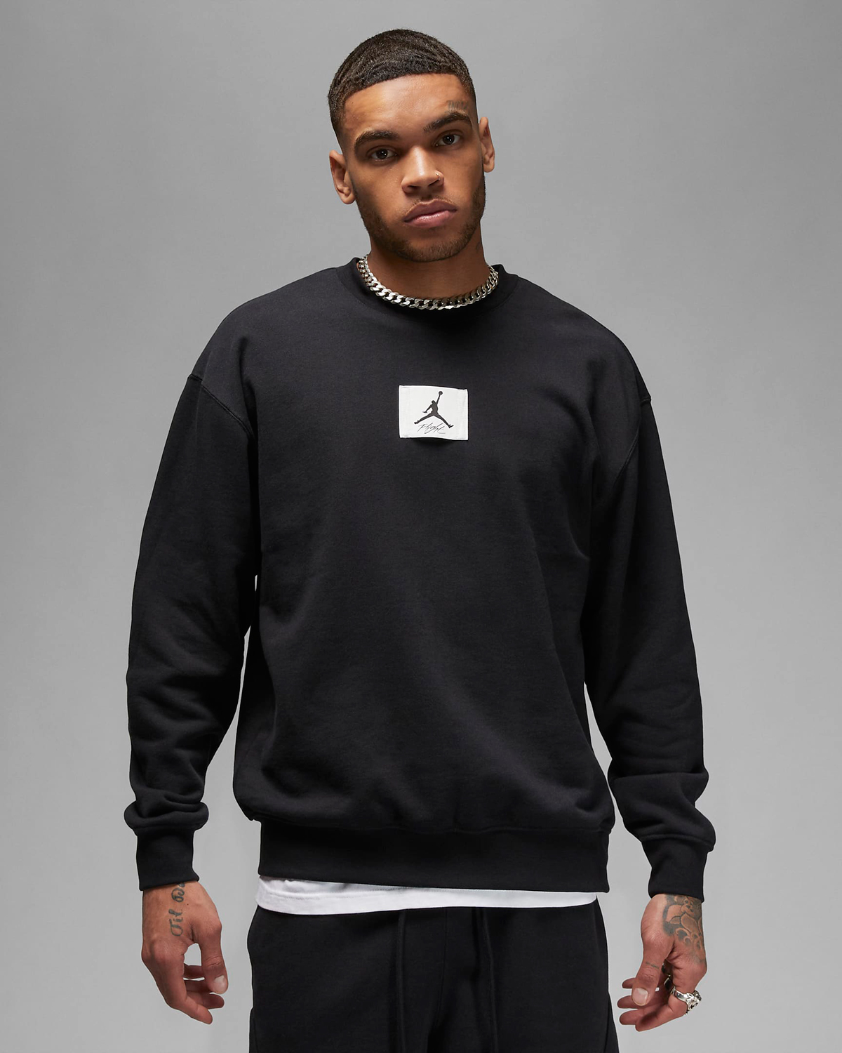 Jordan-Essentials-Fleece-Crewneck-Sweatshirt-Black