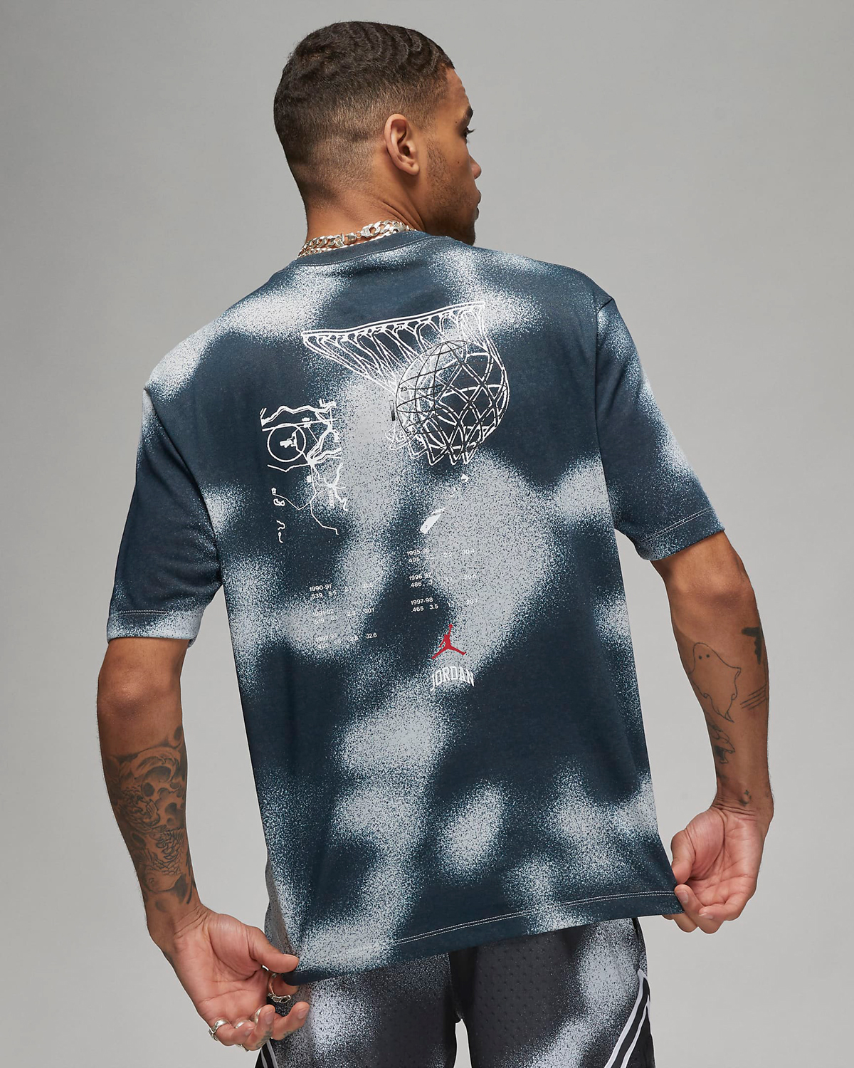Jordan-Sport-Graphic-T-Shirt-Anthracite-Dark-Smoke-Grey-2