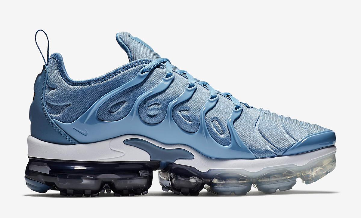 Nike-Air-Vapormax-Plus-Work-Blue-Cool-Grey-Diffused-Blue-3