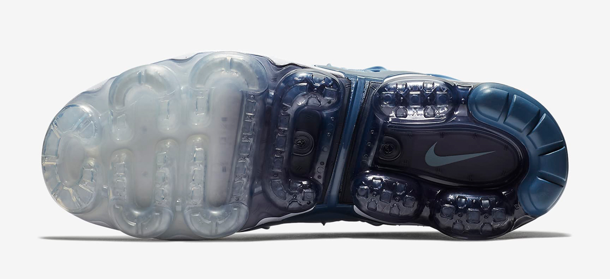 Nike-Air-Vapormax-Plus-Work-Blue-Cool-Grey-Diffused-Blue-6